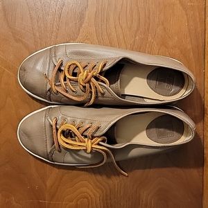Frye Mindy Low Grey Leather 9M